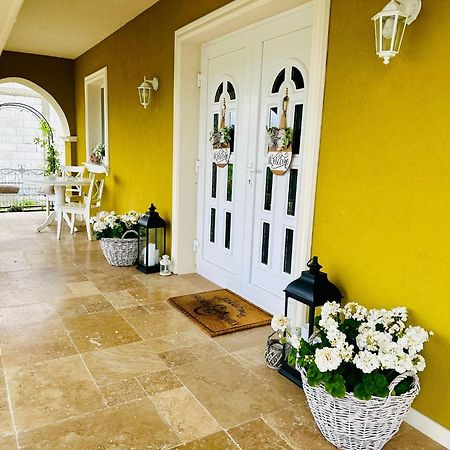 Alma Rezidence Bed & Breakfast Turda Exterior photo