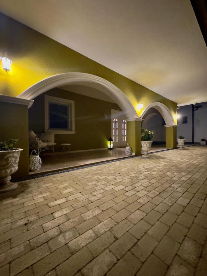 Alma Rezidence Bed & Breakfast Turda Exterior photo